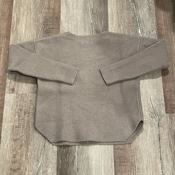 Wilfred Free Yarn Sweater - Picture 2 of 3